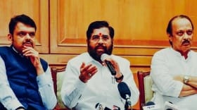 ಮಹಾರಾಷ್ಟ್ರ ದಲಿ ಬಿಜೆಪಿ ಶಿವಸೇನಾ ಮತ್ತು ಏನ್ ಸಿ ಪಿ ಅವರು ಸಭೆ !