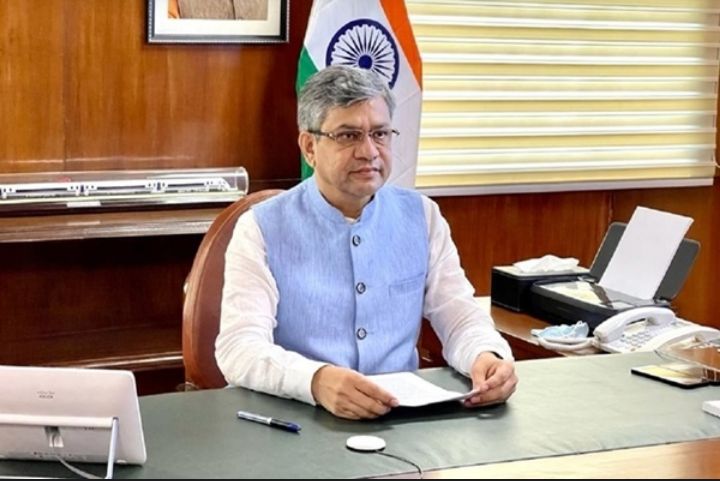ದೇಶ ಮತ್ತು ವಿಶ್ವದ ಅತ್ಯುತ್ತಮ ವಿಶ್ವವಿದ್ಯಾಲಯವಾಗಿ ಹೊರಹೊಮ್ಮಲಿದೆ ಎಂದು ಕೇಂದ್ರ ರೈಲ್ವೆ ಸಚಿವ ಅಶ್ವಿನಿ ವೈಷ್ಣವ್
