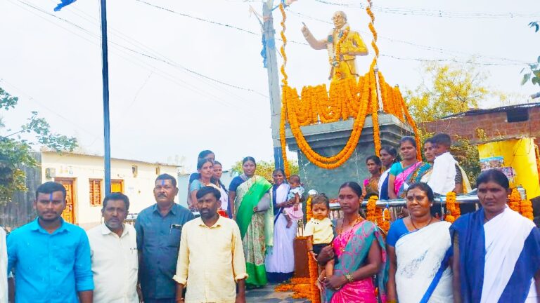 ಇಂದು ಶೆಂಬೇಳ್ಳಿ ಗ್ರಾಮದಲ್ಲಿ ಡಾ. ಬಿ ಆರ್ ಅಂಬೇಡ್ಕರ್ ರವರ 68ನೇ ಮಹಾ ಪರಿನಿರ್ವಾಣ ಆಚರಿಸಲಾಯಿತು!