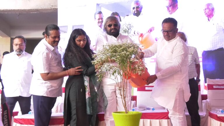 ವಿಧ್ಯಾರ್ಥಿಗಳು ಆತ್ಮ ವಿಶ್ವಾಸದಿಂದ ಅಸಾಧ್ಯವಾದದ್ದು ಸಾಧಿಸಲು ಸಾಧ್ಯ- ಸಚಿವ ಈಶ್ವರ ಖಂಡ್ರೆ.
