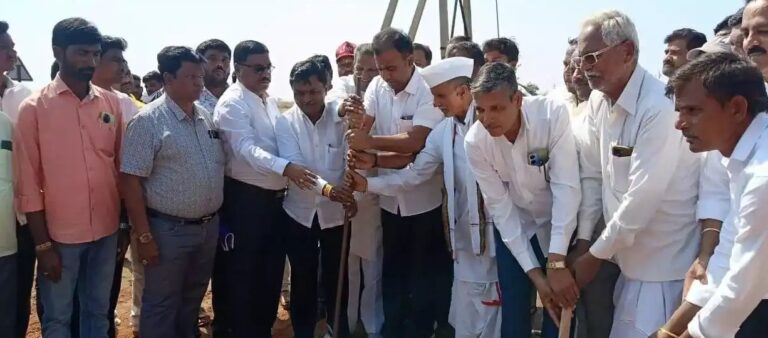 ಬೀದರ, ಚಟ್ಟನಳ್ಳಿ ಗ್ರಾಮದ್ ಮುಖ್ಯ ರಸ್ತೆಯಿಂದ ಸಿಂದೋಲ ಗ್ರಾಮವರಗೆ ರಸ್ತೆ ಕಾಮಗಾರಿ, ಶಾಸಕ ಡಾ.ಶೈಲೇಂದ್ರ ಬೆಲ್ದಾಳೆ ಅವರಿಂದ ಚಾಲನೆ