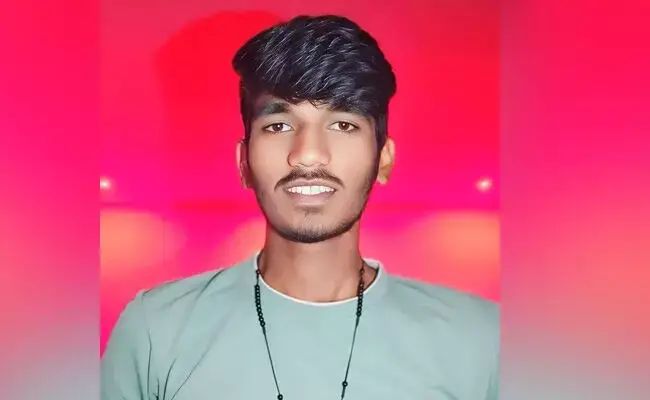ದಲಿತ ಯುವಕನ ಮೇಲ್ಜಾತಿಯ ಬಾಲಕಿಯನ್ನು ಪ್ರೀತಿಸಿದ್ದಕ್ಕೆ ದಲಿತ ಯುವಕನ ಮೇಲೆ ಹಲ್ಲೆ,ಯುವಕ ಮೃತ್ಯು.!