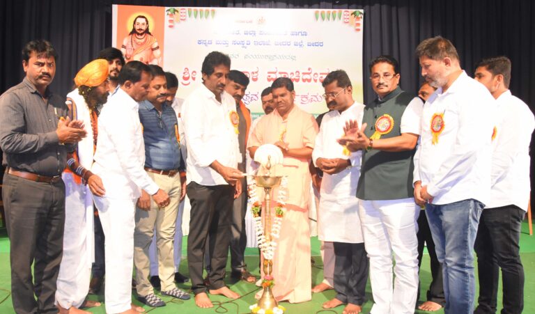 ನಾವೇಲ್ಲರೂ ಮಡಿವಾಳ ಮಾಚಿದೇವರು ಹಾಕಿಕೊಟ್ಟ ಮಾರ್ಗದಲ್ಲಿ ನಡೆಯೋಣ-ಸಚಿವ ರಹೀಂ ಖಾನ್