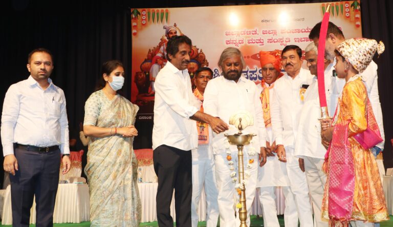 ರಾಷ್ಟ್ರವೀರ ಶಿವಾಜಿ ಮಹಾರಾಜರ ಆದರ್ಶ, ತತ್ವಗಳನ್ನು ಯುವಜನಾಂಗ ಅಳವಡಿಸಿಕೊಳ್ಳಲಿ-ಸಚಿವ ಈಶ್ವರ ಖಂಡ್ರೆ.!