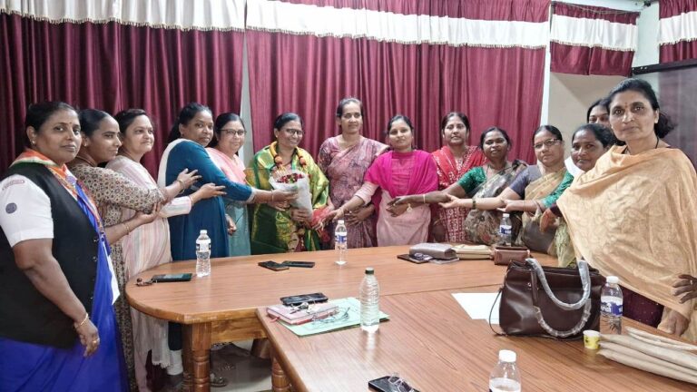 ಕರ್ನಾಟಕ ರಾಜ್ಯ ಸರಕಾರಿ ನೌಕರರ ಮಹಿಳಾ ಸಂಘoದ ಪದಾಧಿಕಾರಿಗಳ ಆಯ್ಕೆ.