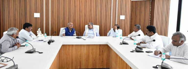 ಒಳ ಮೀಸಲಾತಿಯ ವಿಷಯ ಚರ್ಚಿಸಲು ಮಾನ್ಯ ಮುಖ್ಯಮಂತ್ರಿಗಳ ಅಧ್ಯಕ್ಷತೆಯಲ್ಲಿ ನಡೆದ ಸಭೆ.!