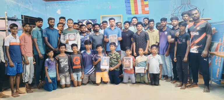 ಕೆಸ್ತೂರಿನಲ್ಲಿ ಕಪ್ಪು ಪಟ್ಟಿ ಧರಿಸಿ ಆಕ್ರೋಶ ವ್ಯಕ್ತಪಡಿಸಿದರು.