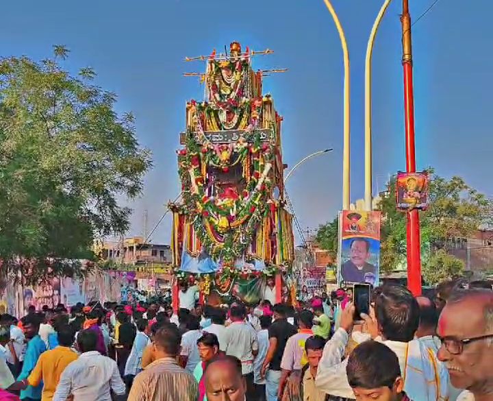 ಔರಾದ್ ಪಟ್ಟಣದ ಅಮರೇಶ್ವರ ದೇವರ ವೈಭವದ ರಥೋತ್ಸವ.!