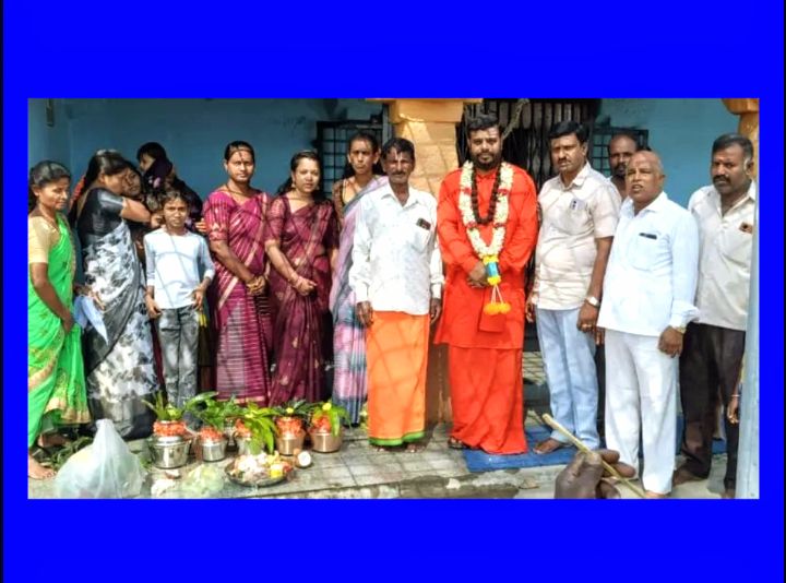 ಪರಿಶಿಷ್ಟ ಜಾತಿಗೆ ಸೇರಿಸಲು: ಮಡಿವಾಳ ಗುರುಪೀಠದ ಪೀಠಾಧ್ಯಕ್ಷ ಬಸವ ಮಾಚಿದೇವ ಸ್ವಾಮೀಜಿ ಆಗ್ರಹಿಸಿದರು.