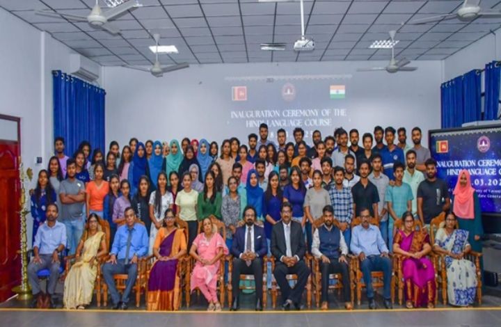 ಜನರಲ್ ವವುನಿಯಾ ವಿಶ್ವವಿದ್ಯಾಲಯದಲ್ಲಿ ಹಿಂದಿ ಭಾಷಾ ಕೋರ್ಸ್ ಅನ್ನು ಪ್ರಾರಂಭಿಸಿದ್ದು