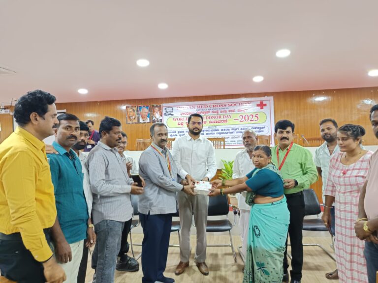 ಕೊಪ್ಪಳ ನಗರದ ಜಿಲ್ಲಾ ಪಂಚಾಯಿತಿ ಶ್ರವಣಸಾಧನಾ ವಿತರಣೆ.