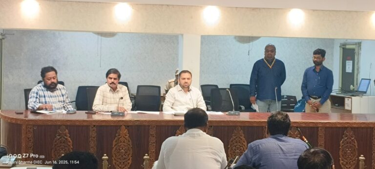 ಮಹಾತ್ಮಾಗಾಂಧಿ ನರೆಗಾ ಸಾಮಾಜಿಕ ಪರಿಶೋಧನೆಯನ್ನು ಜವಾಬ್ದಾರಿಯಿಂದ ನಿರ್ವಹಿಸಿ- ಸಿಇಓ ಡಾ.ಗಿರೀಶ್ ಬದೋಲೆ
