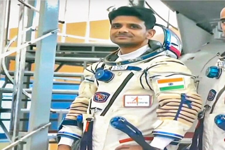 ಬಾಹ್ಯಾಕಾಶ ನಿಲ್ದಾಣದಲ್ಲಿ (ISS) ಆಹಾರ ಮತ್ತು ಪೌಷ್ಟಿಕಾಂಶ ಸಂಬಂಧಿತ ಪ್ರಯೋಗಗಳನ್ನು ನಡೆಸಲಿದ್ದಾರೆ.