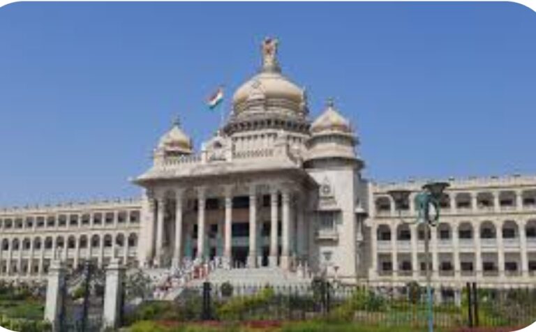 ಗುತ್ತಿಗೆ, ಹೊರಗುತ್ತಿಗೆ ನೌಕರರಿಗೆ ನಗದು ರಹಿತ ಆರೋಗ್ಯ ಯೋಜನೆ ಜಾರಿಗೊಳಿಸಿ ಸರ್ಕಾರದಿಂದ ಅಧಿಕೃತ ಆದೇಶ