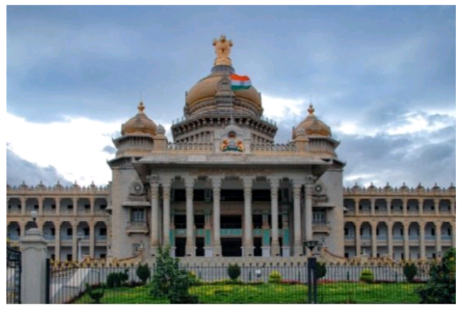 ಆಡಳಿತ ಯಂತ್ರಕ್ಕೆ ಸರ್ಜರಿ, 6 ಕೆಎಎಸ್‌ ಅಧಿಕಾರಿಗಳ ವರ್ಗ
