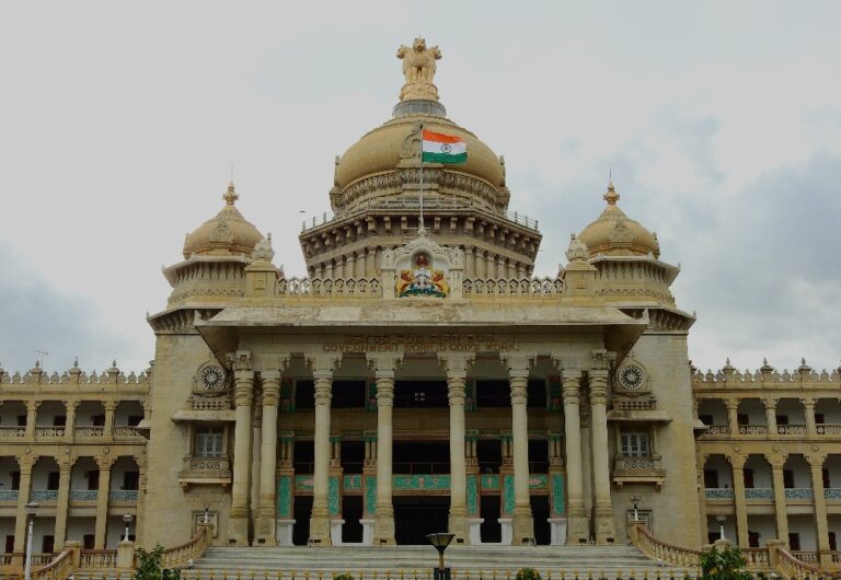 ಇನ್ಮುಂದೆ 21 ದಿನದೊಳಗೆ ನಿಮ್ಮ ದೂರು/ಮನವಿ ಅರ್ಜಿ ವಿಲೇವಾರಿ. ರಾಜ್ಯ ಸರಕಾರ ಆದೇಶ.