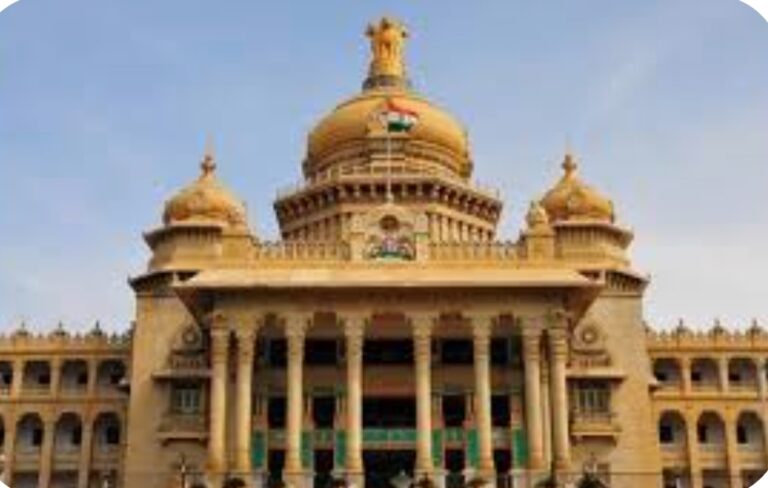 ಸರ್ಕಾರಿ ಅಧಿಕಾರಿ/ನೌಕರರು ಪ್ರಾನ್ ಖಾತೆಯನ್ನು ಪಡೆಯುವ ಮುಂಚಿತವಾಗಿ ಮೃತಪಟ್ಟಲ್ಲಿ ಕುಟುಂಬ ಪಿಂಚಣಿ ಮಂಜೂರು ರಾಜ್ಯ ಸರ್ಕಾರ  ಆದೇಶ ಹೊರಡಿಸಿದೆ.
