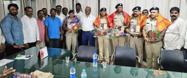 ಅಧಿಕಾರಿಗಳು ಜನಸ್ನೇಹಿ ಅಧಿಕಾರಿಯಾಗಿ ಕೆಲಸ ಮಾಡಬೇಕು ಆರ. ಟಿ. ಓ. ಜಿಕೆ ಬಿರಾದರ 