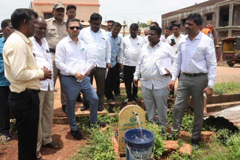 ನಿಗಧಿತ ಅವಧಿಯಲ್ಲಿ ಜಲಜೀವನ ಮೀಷನ್ ಕಾಮಗಾರಿಗಳುಪೂರ್ಣಗೊಳಿಸಿ-ಸಿಇಓ ಡಾ.ಗಿರೀಶ್ ಬದೋಲೆ