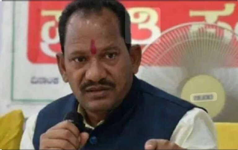 ಸಾರ್ವಜನಿಕರಿಗೆ ಸ್ಪಂದಿಸಲು ಶಾಸಕ ಪ್ರಭು ಚವ್ಹಾಣ ಸೂಚನೆ.