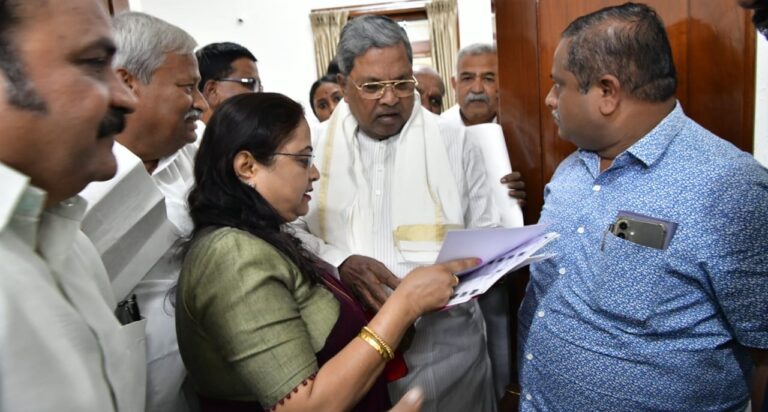 ಇಂದು ಶ್ರೀಕಾಂತ ಸ್ವಾಮಿ ಅವರು ಶ್ರೀ ಸಿದ್ದರಾಮಯ್ಯ ಅವರಿಗೆ ಭೇಟಿ!