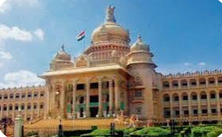 ವಿವಿಧ ಜಿಲ್ಲೆಗಳಿಗೆ ಜಿಲ್ಲಾ ಉಸ್ತುವಾರಿ ಕಾರ್ಯದರ್ಶಿಗಳನ್ನಾಗಿ IAS OFFICERS ನೇಮಕ ‘ರಾಜ್ಯ ಸರ್ಕಾರ’ ಆದೇಶ