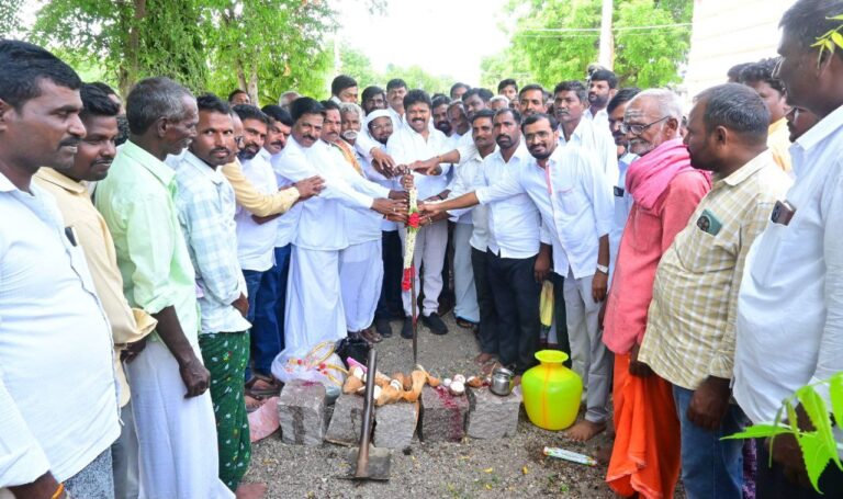 ದುಗನೂರು, ಬಿಚ್ಚಾಲಿ, ಗಿಲ್ಲೇಸೂಗೂರ ಗ್ರಾಮಗಳಲ್ಲಿ ಶಾಸಕರಾದಬಸನಗೌಡ ದದ್ದಲ್ ಅವರಿಂದ ನಾನಾ ಅಭಿವೃದ್ಧಿ ಕಾಮಗಾರಿಗಳಿಗೆ ಚಾಲನೆ