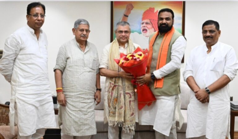 ದೀಪಾವಳಿ ಮತ್ತು ಛಠ್‌ಗಾಗಿ 12,000 ವಿಶೇಷ ರೈಲುಗಳನ್ನು ಓಡಿಸಲಿರುವ ರೈಲ್ವೆ, 4 ಹೊಸ ಅಮೃತ್ ಭಾರತ್ ಸೇವೆಗಳನ್ನು ಪ್ರಾರಂಭಿಸಲಿದೆ.