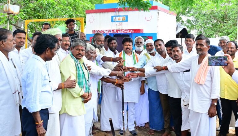 ವಡ್ಡೆಪಲ್ಲಿ ಗ್ರಾಮಗಳಲ್ಲಿ ನಾನಾ ಅಭಿವೃದ್ಧಿ ಕಾಮಗಾರಿಗಳಿಗೆ ಶಾಸಕರಾದ ಬಸನಗೌಡ ದದ್ದಲ್ ಚಾಲನೆ