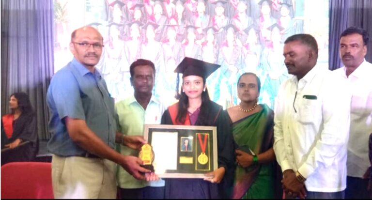 ಚಾಮರಾಜನಗರ  ವೈದ್ಯಕೀಯ ವಿಜ್ಞಾನಗಳ ಸಂಸ್ಥೆ ಕಾಲೇಜ್ ನ ಬಿ ಎಸ್ ಸಿ ಪದವಿಯಲ್ಲಿ ಮಧು ಸಿ. ಕಾಲೇಜ್ ಗೆ ಟಾಪರ್