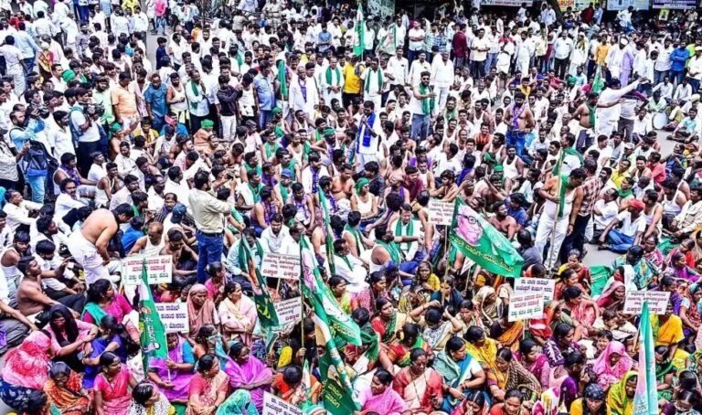 ಆ.10ರೊಳಗೆ ಒಳಮೀಸಲಾತಿ ಜಾರಿ ಮಾಡಿ ಇಲ್ಲದಿದ್ದರೆ ಕುರ್ಚಿ ಬಿಟ್ಟು ಕೆಳಗಿಳಿಯಿರಿ.