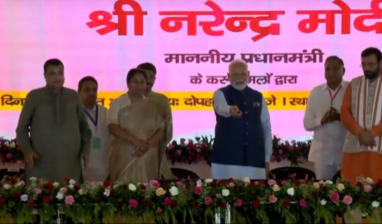 ದೆಹಲಿಯಲ್ಲಿ 11,000 ಕೋಟಿ ವೆಚ್ಚದ ಹೆದ್ದಾರಿ ಯೋಜನೆಗಳಿಗೆ ಪ್ರಧಾನಿ ಮೋದಿ ಚಾಲನೆ
