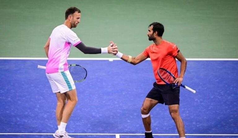 ಯೂಕಿ ಭಾಂಬ್ರಿ ಮತ್ತು ಮೈಕೆಲ್ ವೀನಸ್ ಮಾರ್ಕೋಸ್ ಗಿರೋನ್ ಮತ್ತು ಲರ್ನರ್ ಟಿಯೆನ್ ಅವರನ್ನು ಸೋಲಿಸಿದರು