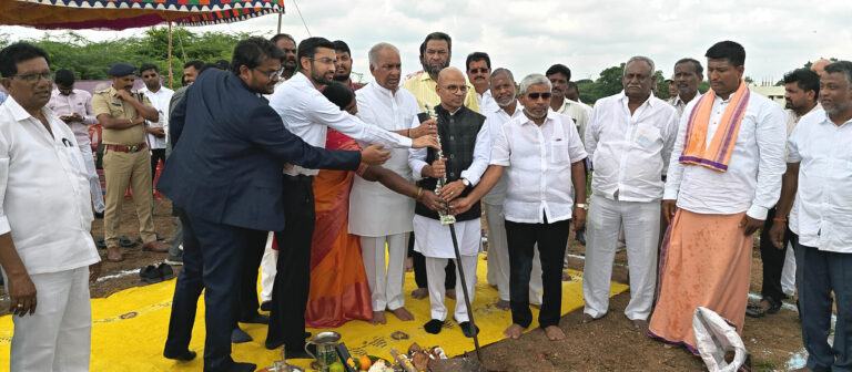 ರಾಂಪೂರ ಕೆರೆ ಅಭಿವೃದ್ಧಿ ಕಾಮಗಾರಿಗೆ ಸಚಿವರಿಂದ ಚಾಲನೆ