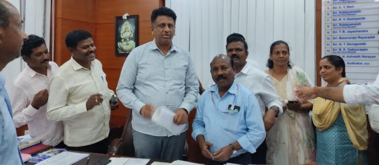 ಅತಿಥಿ ಉಪನ್ಯಾಸಕರ ಸಮಸ್ಯೆ ಬಗೆ ಹರಿಸುವ ಸತತ ಅಪ್ರಯತ್ನ ಡಾ.ಸೋಮಶೇಖರ್ ಎಚ್. ಶಿಮೊಗ್ಗಿ