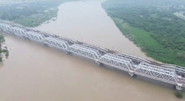 ಯಮುನಾ ಅಪಾಯದ ಮಟ್ಟಕ್ಕಿಂತ ಕಡಿಮೆ ಹರಿಯುತ್ತಿದೆ, ಸ್ಥಳಾಂತರಿಸುವ ಮಿತಿ ಇನ್ನೂ 206 ಮೀಟರ್‌ನಲ್ಲಿದೆ