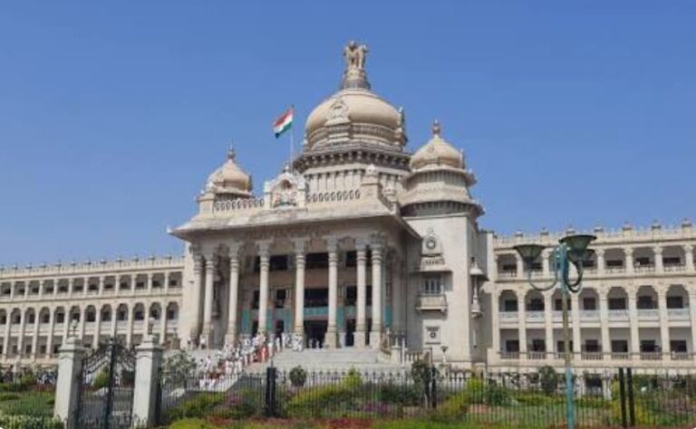 ಗುತ್ತಿಗೆ ಕಾರ್ಮಿಕರಿಗೆ ಉದ್ಯೋಗ ಭದ್ರತೆ: ಅಧ್ಯಯನಕ್ಕೆ ಉಪಸಮಿತಿ ರಚಿಸಲು ಸರ್ಕಾರ ನಿರ್ಧಾರ