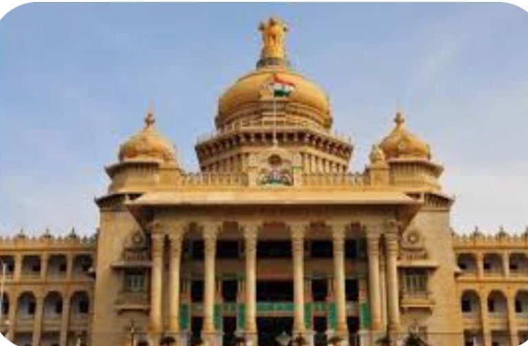 ರಾಜ್ಯಾದ್ಯಂತ 984 ಸರ್ಕಾರಿ ಪ್ರಾಥಮಿಕ   ಶಾಲೆಗಳಲ್ಲಿ ಆಂಗ್ಲ ಮಾಧ್ಯಮ ತರಗತಿ ಜೊತೆ (ದ್ರಿಭಾಷಾ) ಆರಂಭಕ್ಕೆ ಅನುಮತಿ