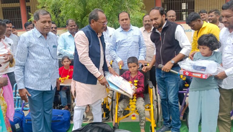 ವಿಕಲಚೇತನ ಮಕ್ಕಳಿಗೆ ಸರ್ಕಾರದ ಸೌಲಭ್ಯ ತಲುಪಿಸಿ: ಶಾಸಕ ಪ್ರಭು ಚವ್ಹಾಣ*