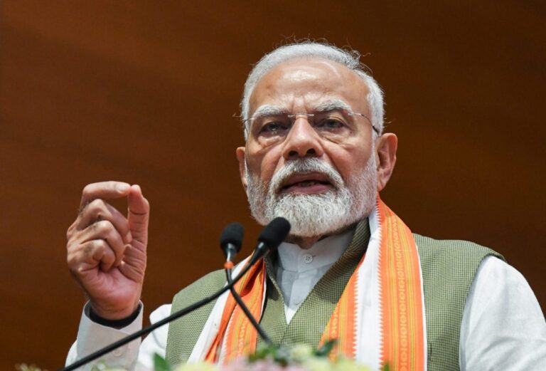 ಹಣಕಾಸು ಸಚಿವೆ ನಿರ್ಮಲಾ ಸೀತಾರಾಮನ್ ಅನಾವರಣಗೊಳಿಸಿದ ಜಿಎಸ್ಟಿ ಸುಧಾರಣೆಗಳನ್ನು ಪ್ರಧಾನಿ ಮೋದಿ ಶ್ಲಾಘಿಸಿದ್ದಾರೆ.