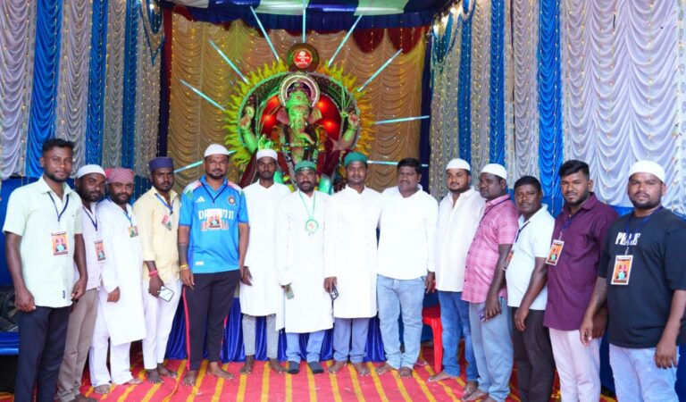 ಹಿಂದೂ ಮುಸ್ಲಿಂ ಒಟ್ಟಾಗಿ ಭಾವೈಕ್ಯತೆಯ ಈದ್ ಮಿಲಾದ್ ಜಯಂತೋತ್ಸವ ಆಚರಣೆ