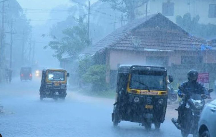 ರಾಜ್ಯದಲ್ಲಿ ಭಾರಿ ಮಳೆ 6 ಜಿಲ್ಲೆಗಳಿಗೆ ಆರೆಂಜ್, 10 ಜಿಲ್ಲೆಗಳಿಗೆ ಯೆಲ್ಲೋ ಅಲರ್ಟ್