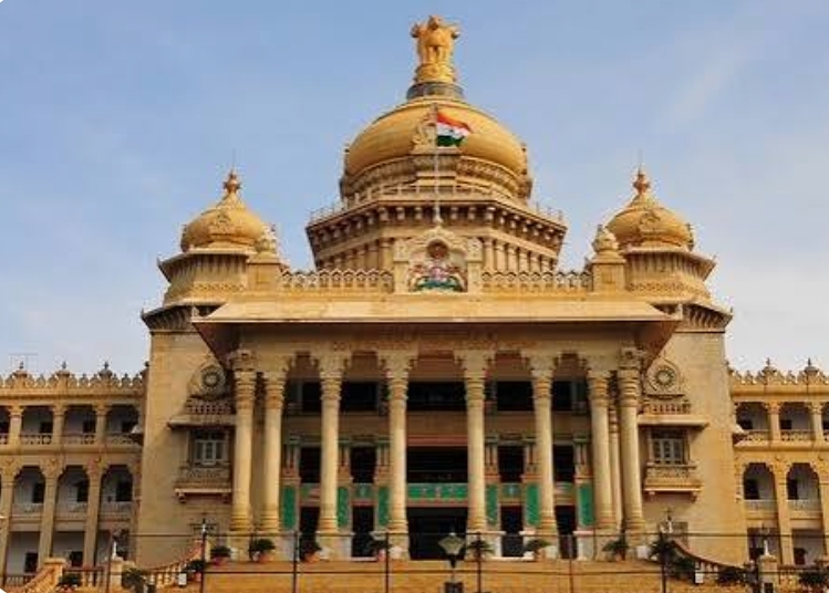 ಸಮೀಕ್ಷೆ ನಡೆಸಿದ ಬಳಿಕ ಕುಟುಂಬದ ಮಾಹಿತಿಯನ್ನು PDF ನೀಡದಂತೆ.