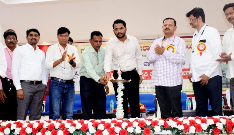 ವಿದ್ಯುತ್ ವೀರರ ಸುರಕ್ಷತೆ ಬಹಳ ಮುಖ್ಯ: ಅಪರ ಜಿಲ್ಲಾಧಿಕಾರಿ ಸಿದ್ರಾಮೇಶ್ವರ