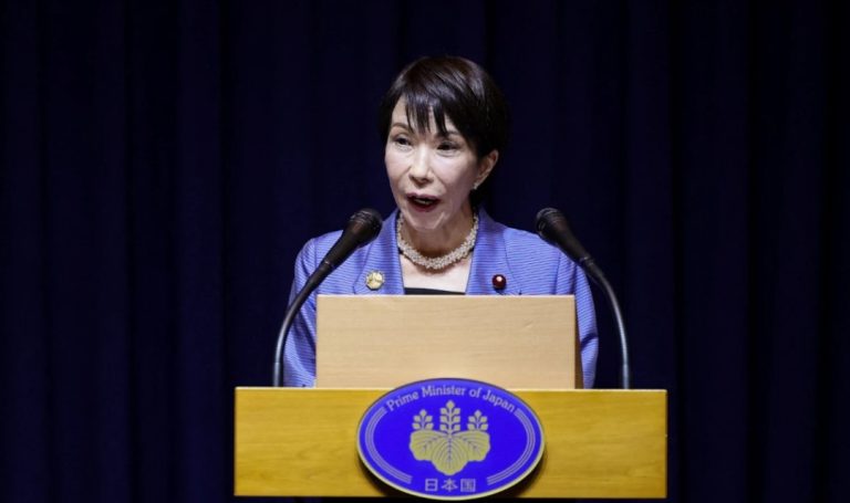 ಹಣಕಾಸು ಸುಧಾರಣಾ ಒತ್ತಡದ ಮಧ್ಯೆ ಜಪಾನ್ ಪ್ರಧಾನಿ ತಕೈಚಿ ತಮ್ಮ ಸ್ವಂತ ಮತ್ತು ಕ್ಯಾಬಿನೆಟ್ ಮಂತ್ರಿಗಳ ವೇತನವನ್ನು ಕಡಿತಗೊಳಿಸಲಿದ್ದಾರೆ.