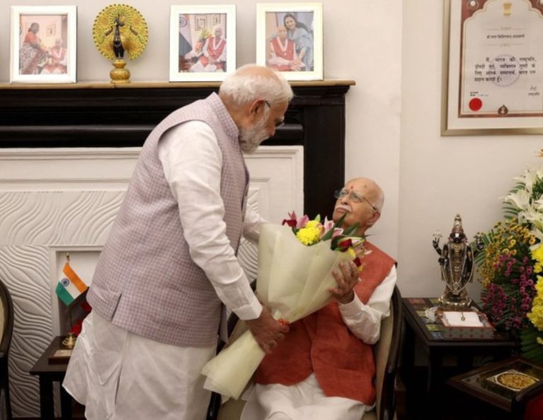 ಬಿಜೆಪಿ ಹಿರಿಯ ನಾಯಕ ಎಲ್.ಕೆ. ಅಡ್ವಾಣಿ ಅವರ ಹುಟ್ಟುಹಬ್ಬಕ್ಕೆ ಪ್ರಧಾನಿ ಮೋದಿ ಶುಭಾಶಯ ಕೋರಿದರು.