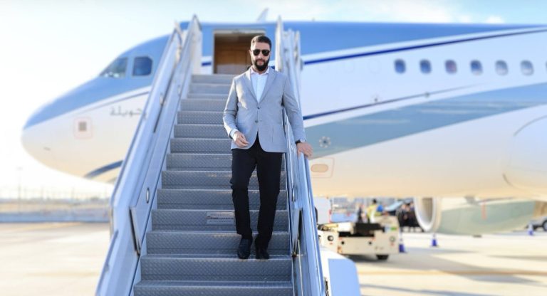 ಅಮೆರಿಕ ನಿರ್ಬಂಧಗಳನ್ನು ತೆಗೆದುಹಾಕಿದ ನಂತರ ಅಧ್ಯಕ್ಷ ಟ್ರಂಪ್ ಜೊತೆ ಮಾತುಕತೆಗಾಗಿ ಸಿರಿಯನ್ ಅಧ್ಯಕ್ಷರು ವಾಷಿಂಗ್ಟನ್‌ಗೆ ಆಗಮಿಸಿದ್ದಾರೆ