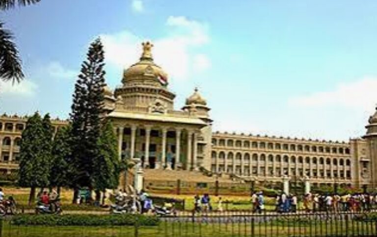 ಸರ್ಕಾರಿ ಕಾರ್ಯಕ್ರಮಗಳಲ್ಲಿ ಸ್ಮರಣಿಕೆ- ಟ್ರೋಫಿ ವಿತರಣೆ ಬ್ಯಾನ್