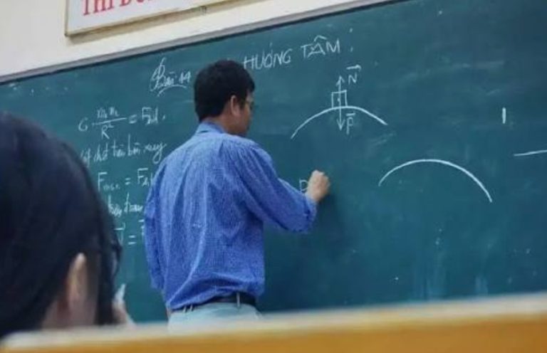 ಅತಿಥಿ ಉಪನ್ಯಾಸಕರ ಸಮಸ್ಯೆಗೆ ಸರ್ಕಾರ ಗಮನ ಹರಿಸಲೀ…