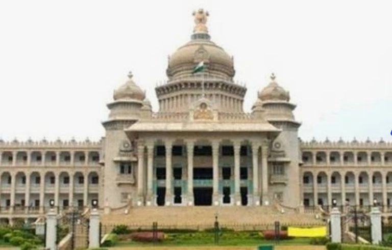 ಕರ್ನಾಟಕ ರಾಜ್ಯದ ವಿಶ್ವವಿದ್ಯಾಲಯಗಳಲ್ಲಿ 14677 ಹುದ್ದೆಗಳು ಖಾಲಿ.